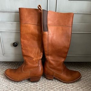 Adelante brown leather boots